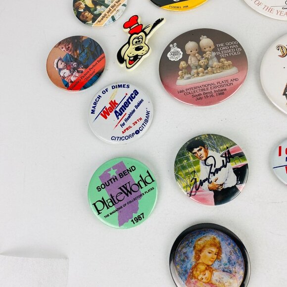 Collectible Artists Round Pins Pinbacks From Event Shows Some Signed Lot - Picture 7 of 16